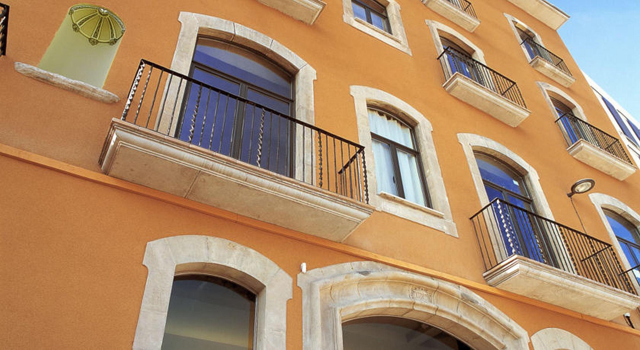 Urbi Apartments مانريسا المظهر الخارجي الصورة