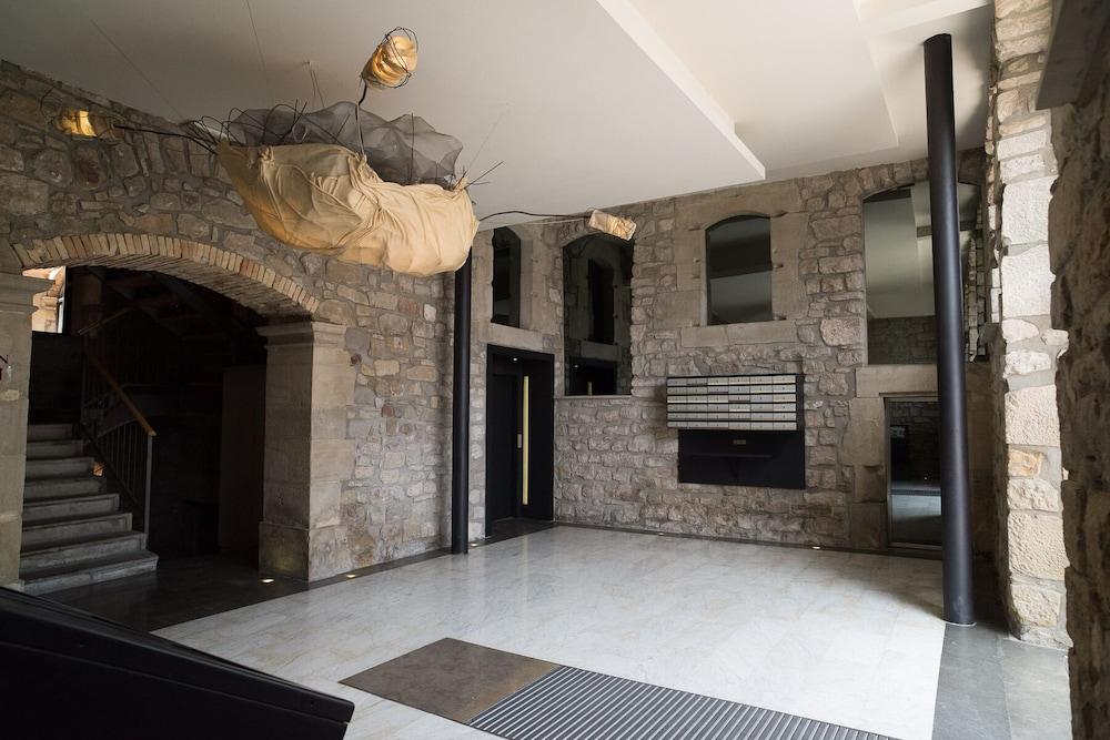 Urbi Apartments مانريسا المظهر الخارجي الصورة