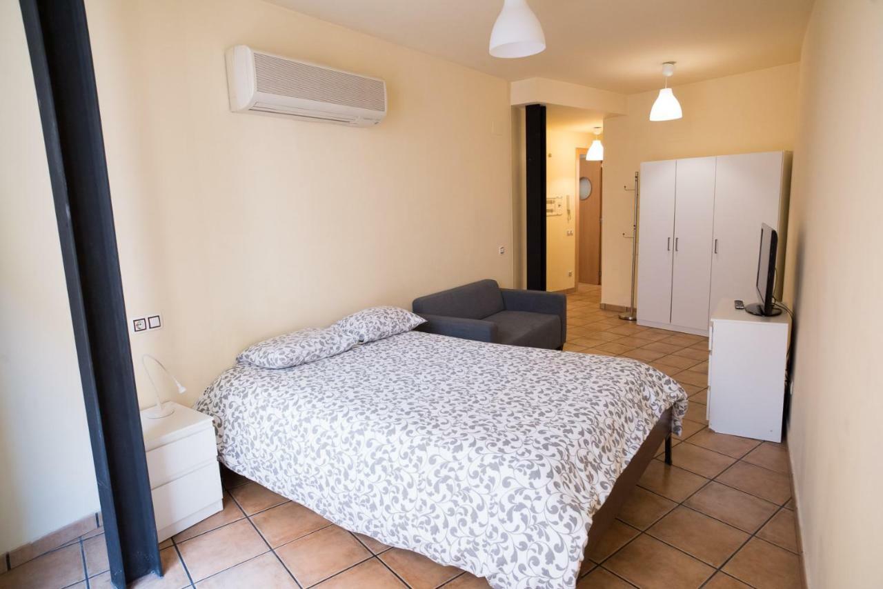 Urbi Apartments مانريسا المظهر الخارجي الصورة